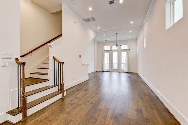 Building Photo - 2724 Dolce Oaks Dr