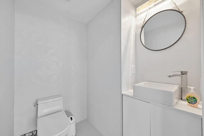 Building Photo - 60 SW 13th St