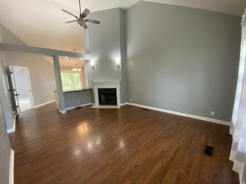 Building Photo - 141 Agee Cir E