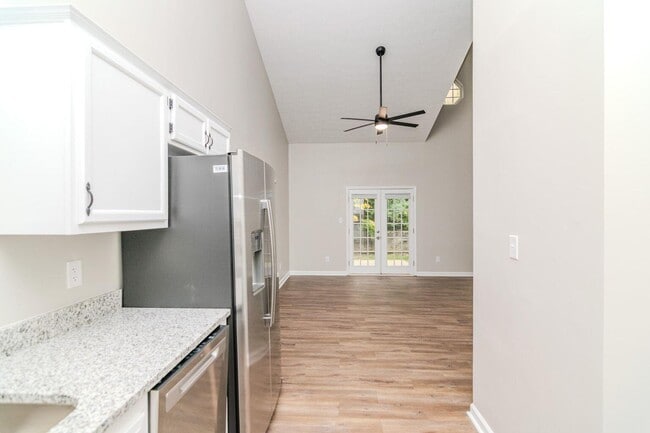 Building Photo - 2539 Danielle Ln