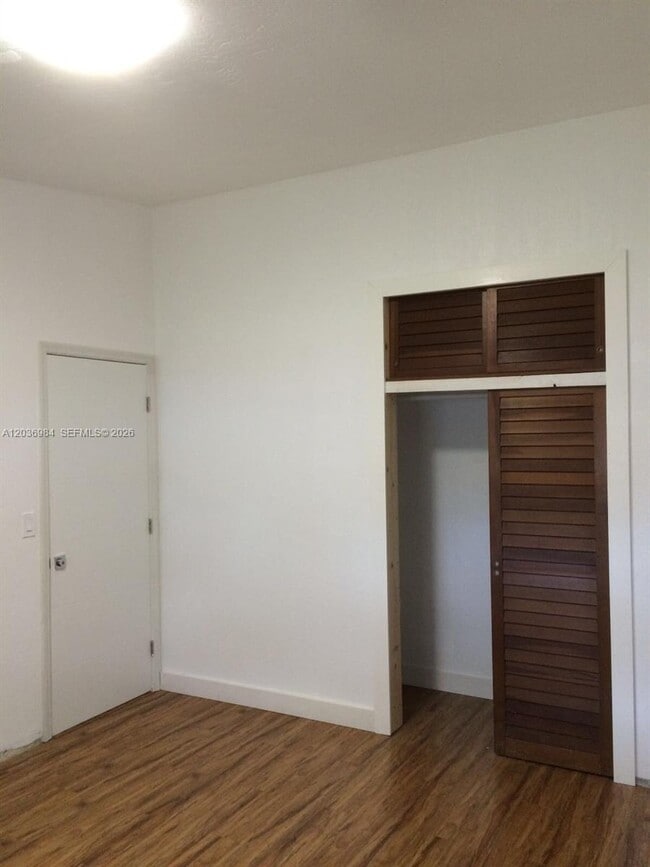Building Photo - 621 SW 64th Way