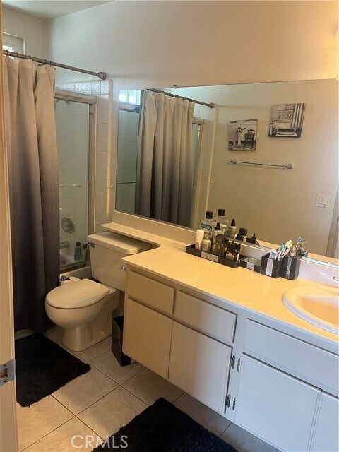 Building Photo - 9848 Yale Dr