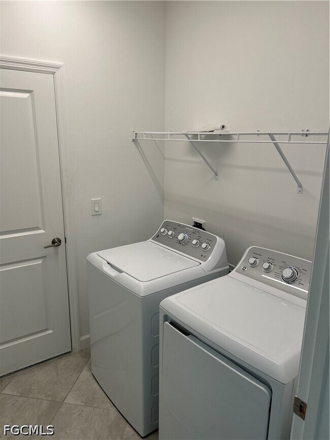 Building Photo - 20483 Copperhead Dr