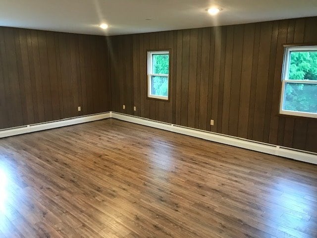 Building Photo - $1700 Farmhouse Palmyra 4 bedroom 1.5 bath