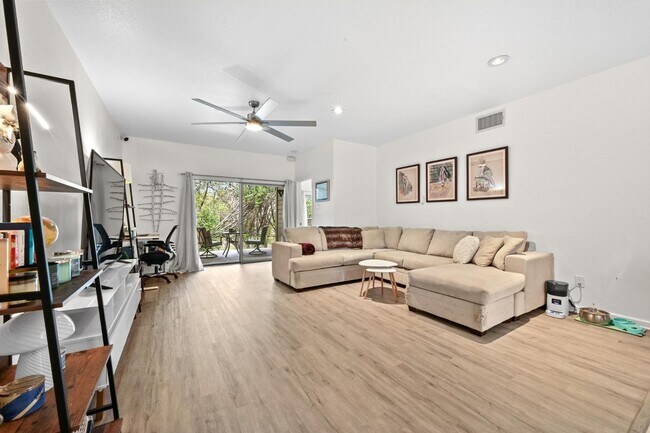 Building Photo - 2450 Wickersham Ln