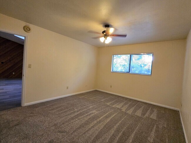 Building Photo - 5315 SW 81st Terrace