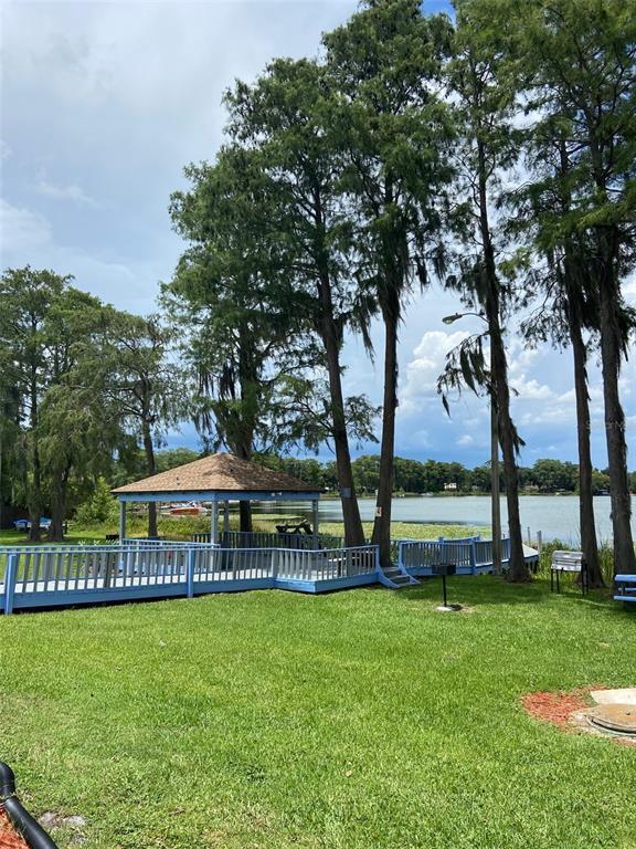 Building Photo - 925 W Oak Ridge Rd