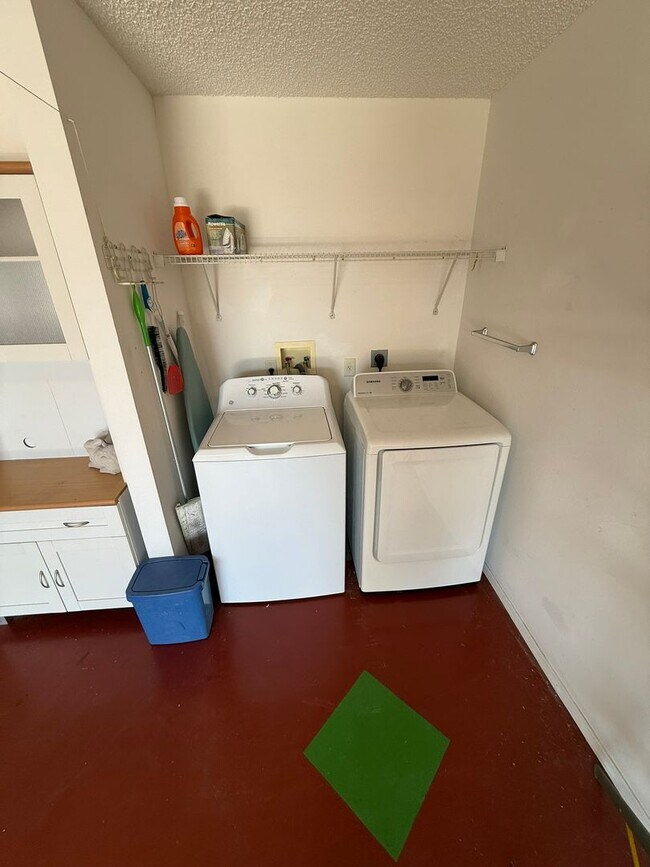 Building Photo - Delightful Turnkey Furnished, 2 bed, 2 Bath Patio Villa available for ANNUAL LEASE