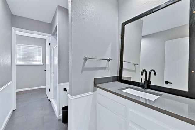 Building Photo - 2809 Wood Wind Dr