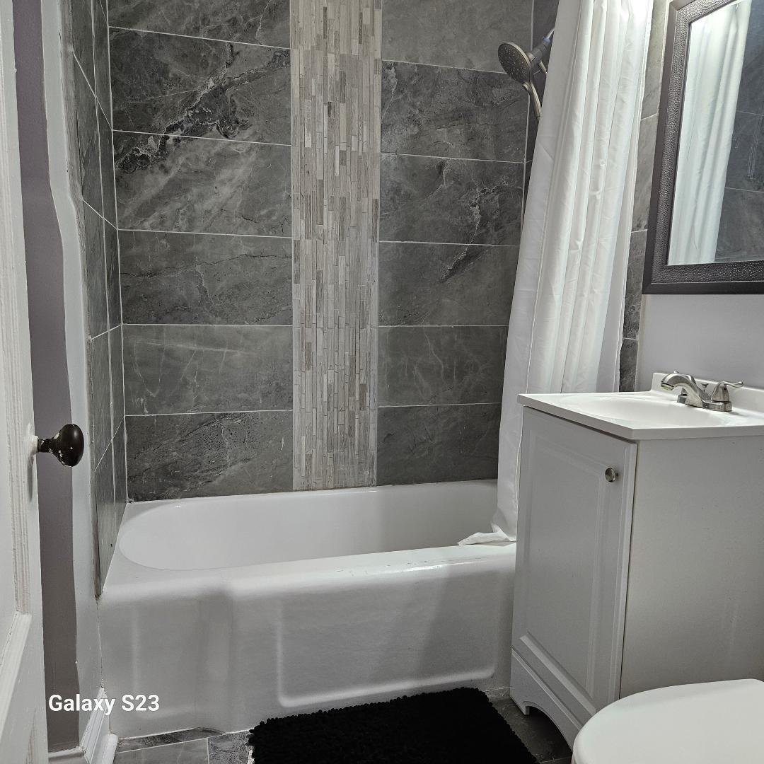 Bathroom #2 - 5300 S Shore Dr