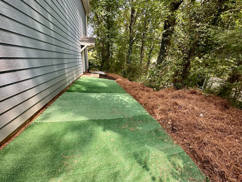 Building Photo - 4990 Turtle Rock Dr