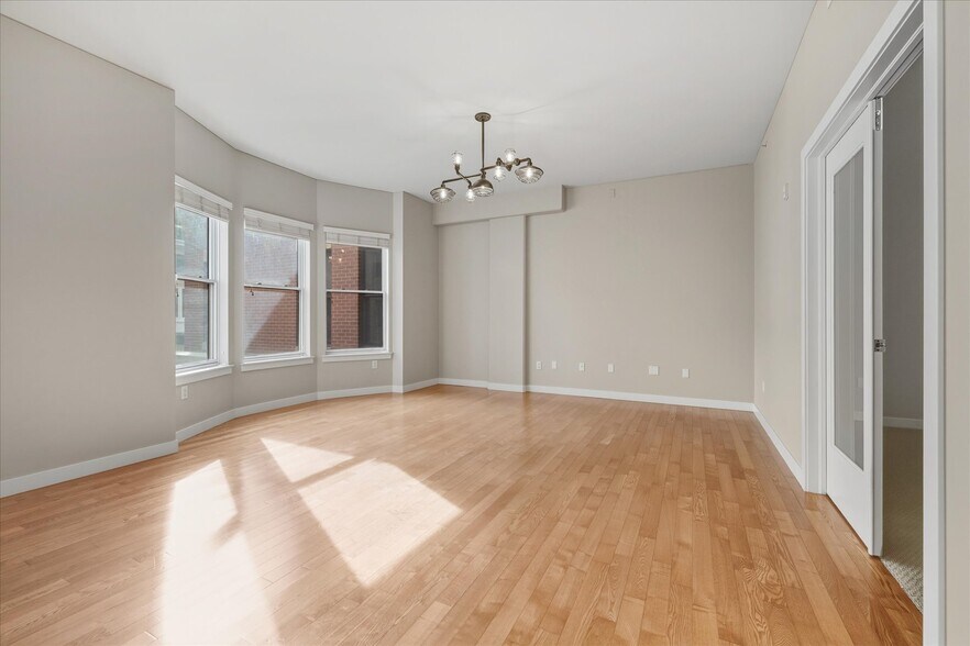 Building Photo - 410 Acoma St