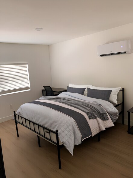 Building Photo - 3535 17th Ave S