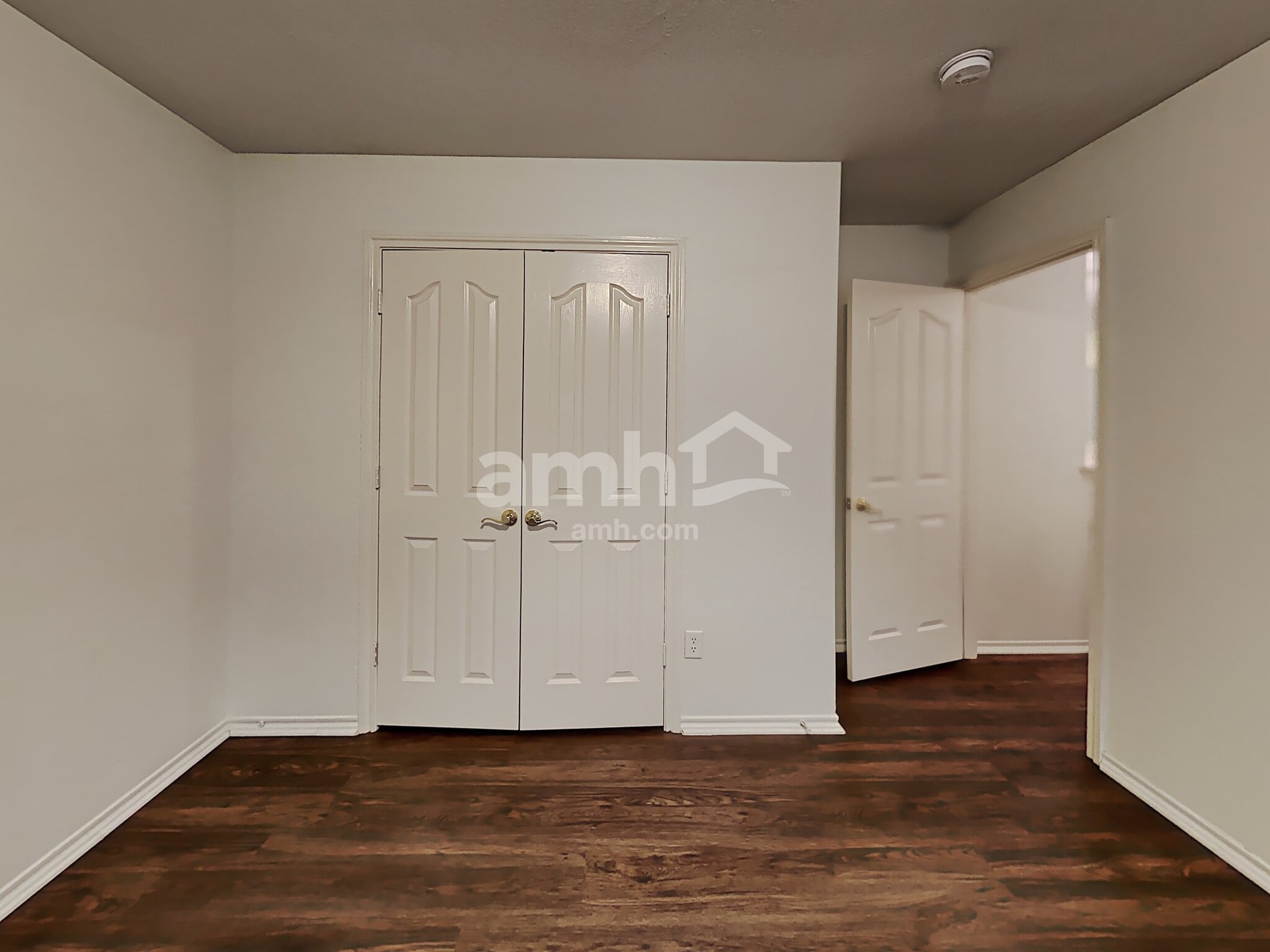 Building Photo - 10600 Cloisters Dr