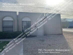 Building Photo - 423 S Mitchell Dr