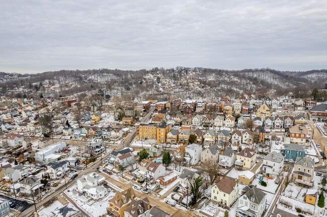 Building Photo - AVAILABLE NOW! Start the New Year in a new home with this STUNNING 2-bedroom in Avalon, ready for...