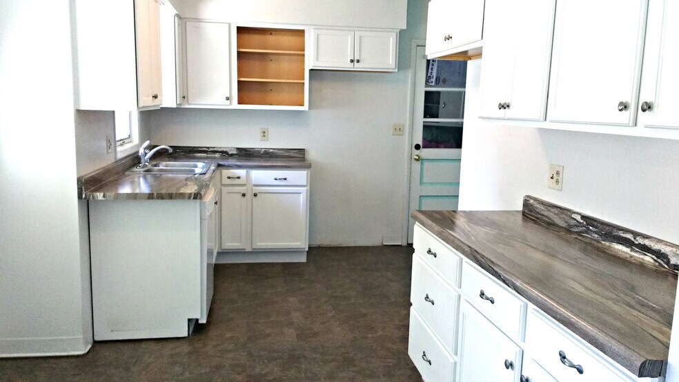 Stove and refrigerator are also available for rent, if needed. - 1624 elmhurst ave