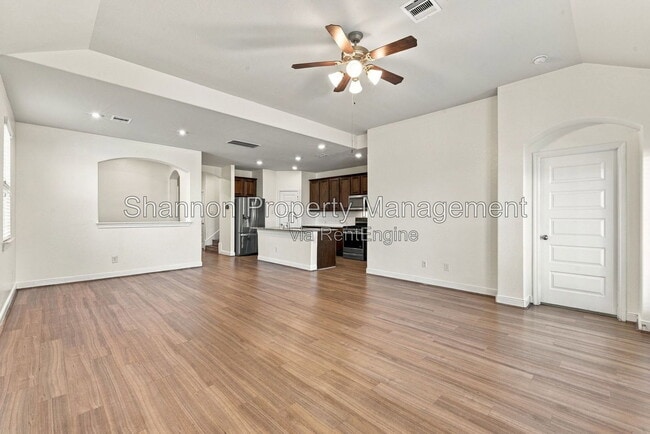 Building Photo - 24250 Prairie Glen Ln