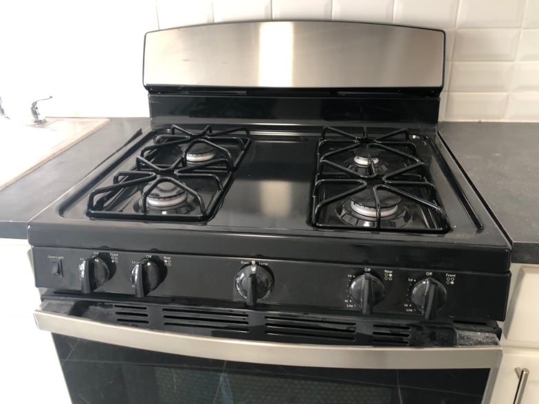 Building Photo - 500 Alma Terrace