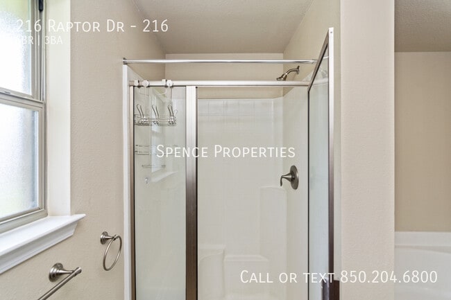 Building Photo - 216 Raptor Dr