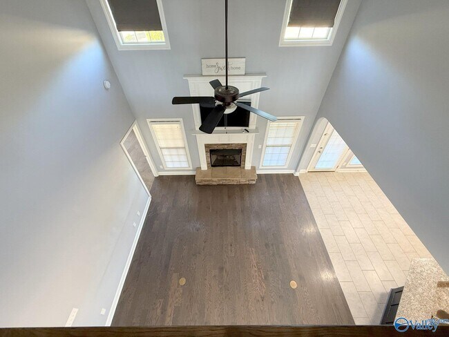 Building Photo - 218 Woodgrove Dr