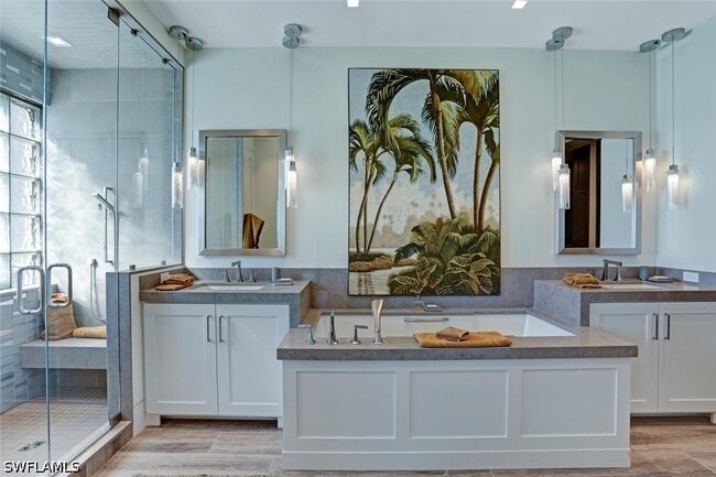 Building Photo - 255 Barefoot Beach Blvd