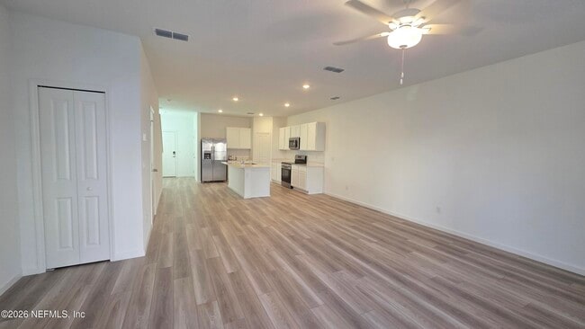 Building Photo - 3971 Mid Century St