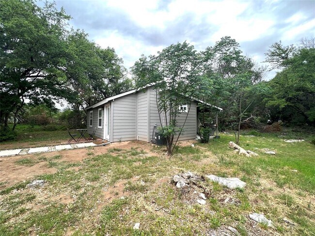 Building Photo - 3500 Del Robles Dr