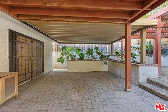 Building Photo - 4345 Canoga Ave