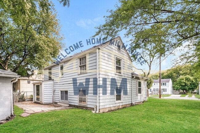 Building Photo - 4255 N Sercombe Rd