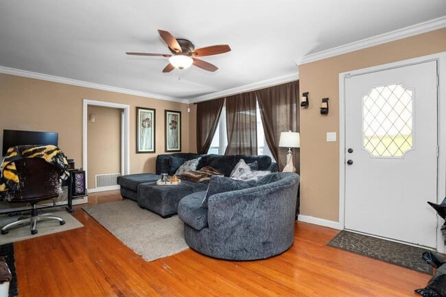 Building Photo - Coming Soon! 3 Bedroom 2 Bath 2 Carport Re...