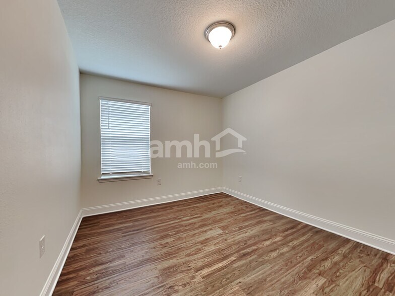 Building Photo - 2987 Hill Valley Ln