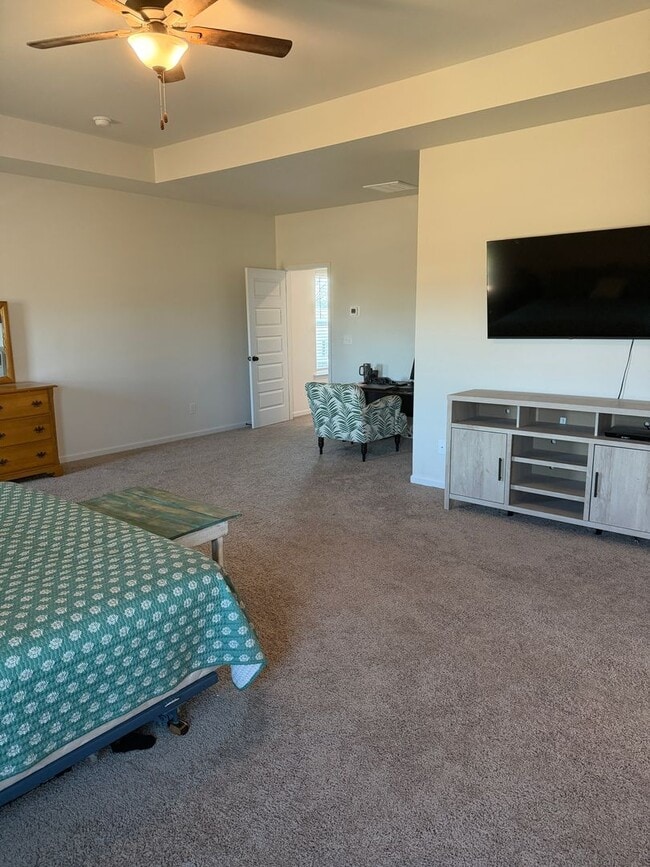 Building Photo - Ooltewah-Harbour Chase Community