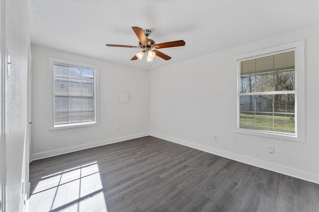 Building Photo - 5234 Browncroft St