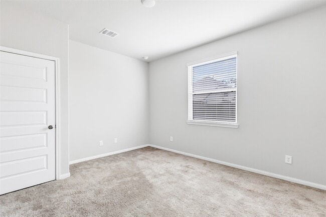 Building Photo - 2394 Tavo Trails Dr