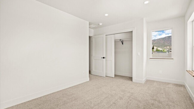 Building Photo - 34 Mount Yale Ct