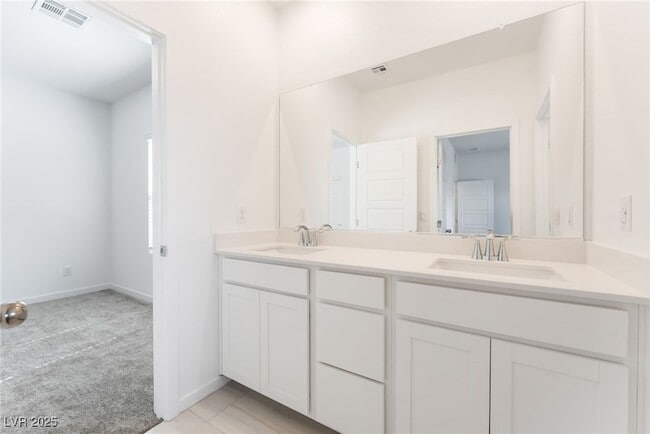 Building Photo - 2960 Gaffer Film St