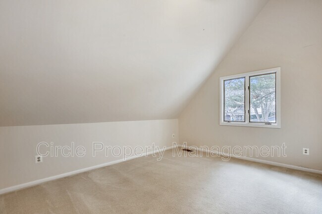 Building Photo - 10929 Beach Mill Rd