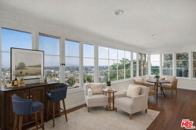 Building Photo - 3617 Homeway Dr