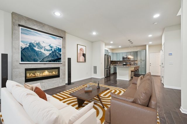 Building Photo - 905 Times Square Dr