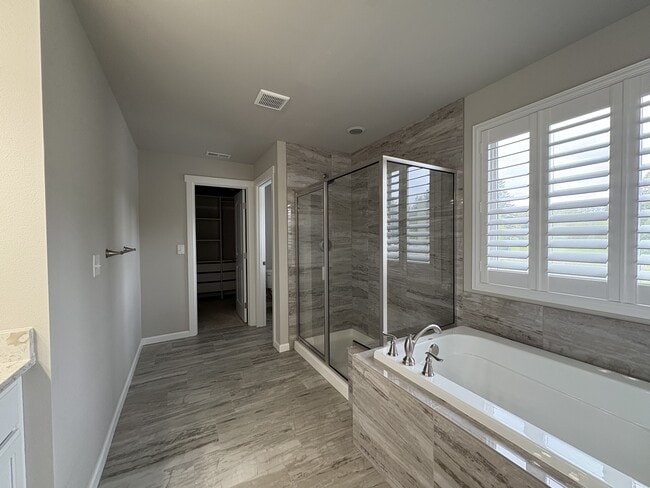 Building Photo - 14011 63rd Ave E