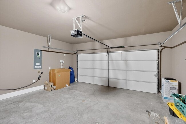 Building Photo - 2927 Brittlebush Dr