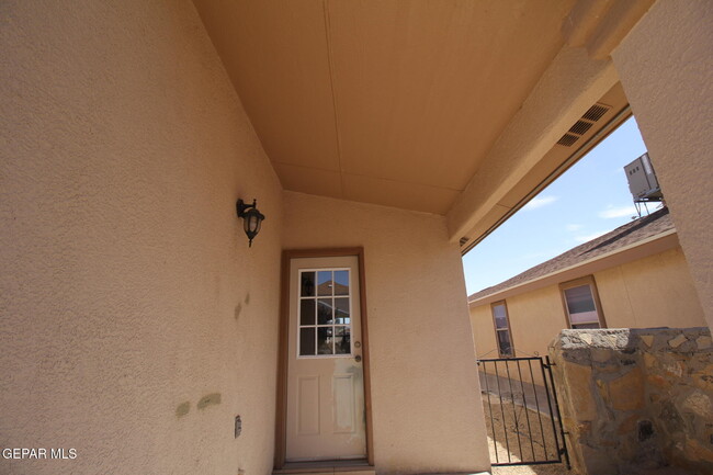 Building Photo - 14009 Robert Ituarte Dr