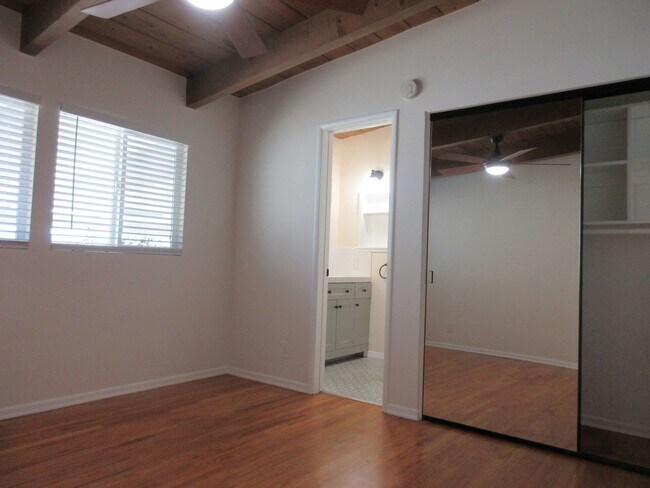Building Photo - 13235 Cumpston St