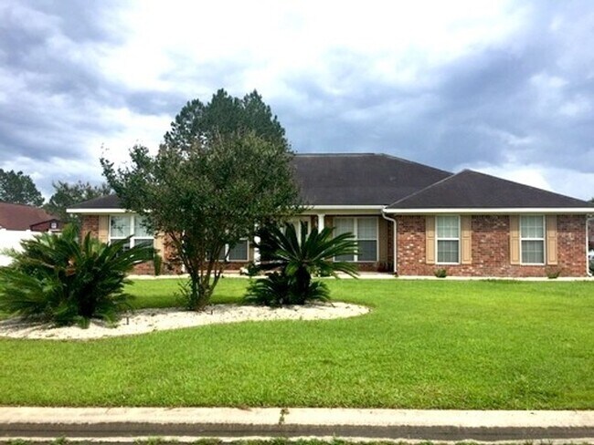 Building Photo - COMING SEPTEMBER 2026! (Pet Friendly)