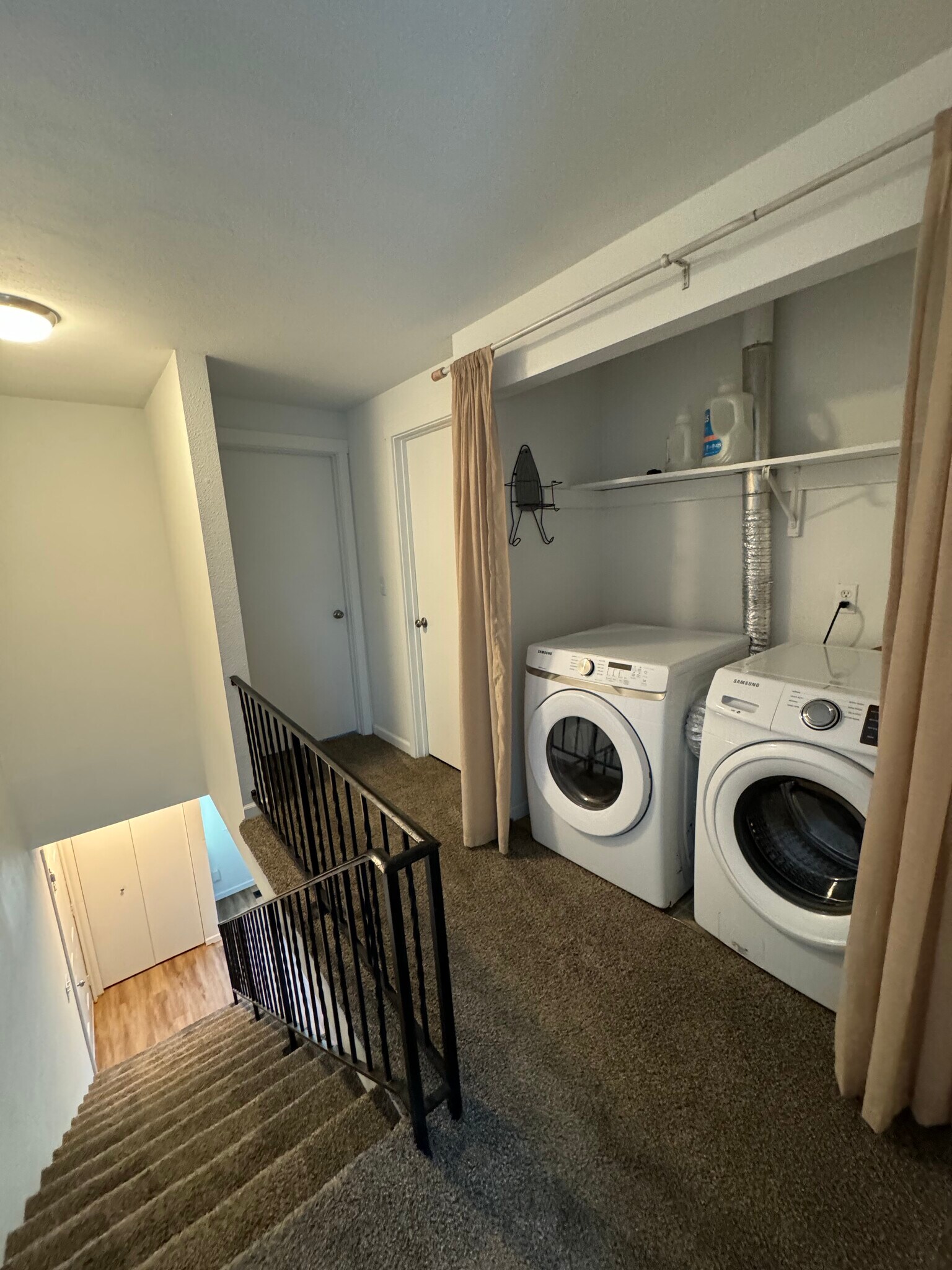 Building Photo - 5635 N 49th St