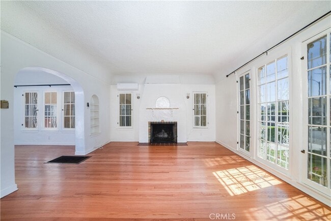 Building Photo - 1038 S Citrus Ave