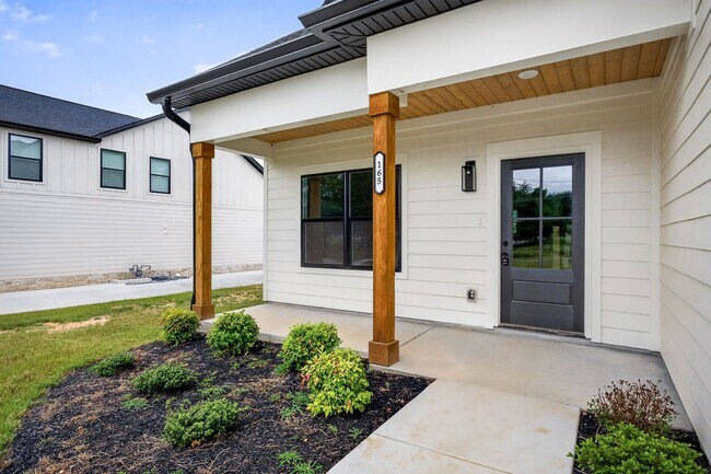 Building Photo - 165 Cripps Ln