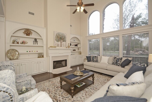 Building Photo - 70 N Skyflower Ct