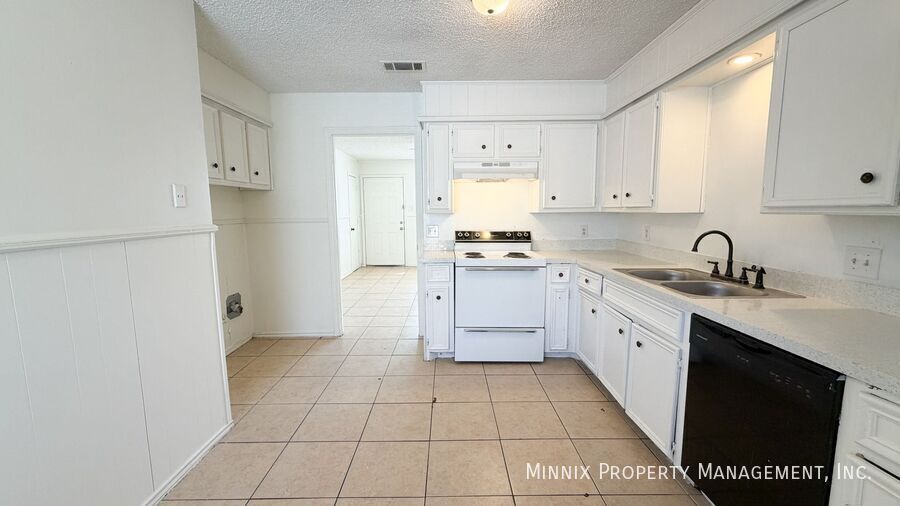 Building Photo - 5716 Brownfield Dr